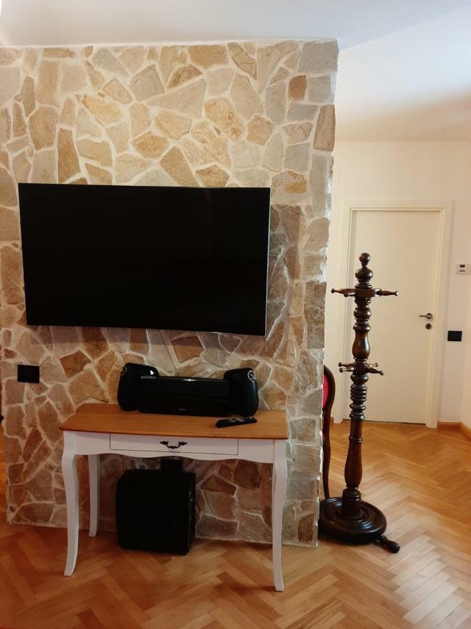 Appartement Luky10 à Braşov Extérieur photo