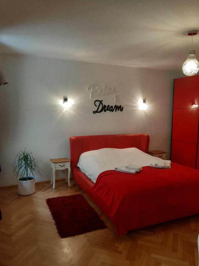 Appartement Luky10 à Braşov Extérieur photo